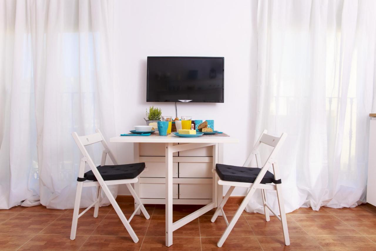 Sea & Wave Ventura Studio Apartment مالقة المظهر الخارجي الصورة